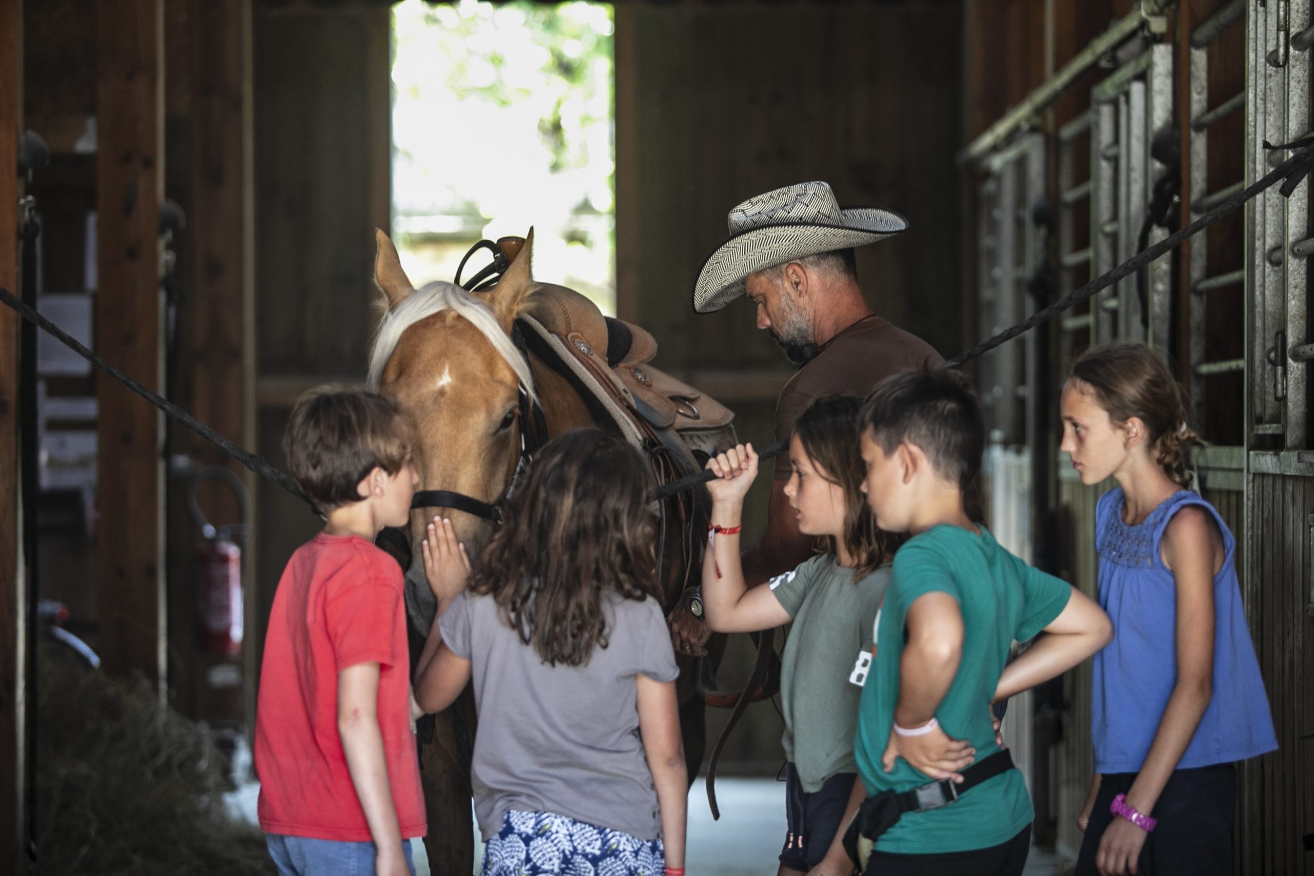 Enfants et chevaux Yelloh Village le village western Enfants et chevaux Village Western