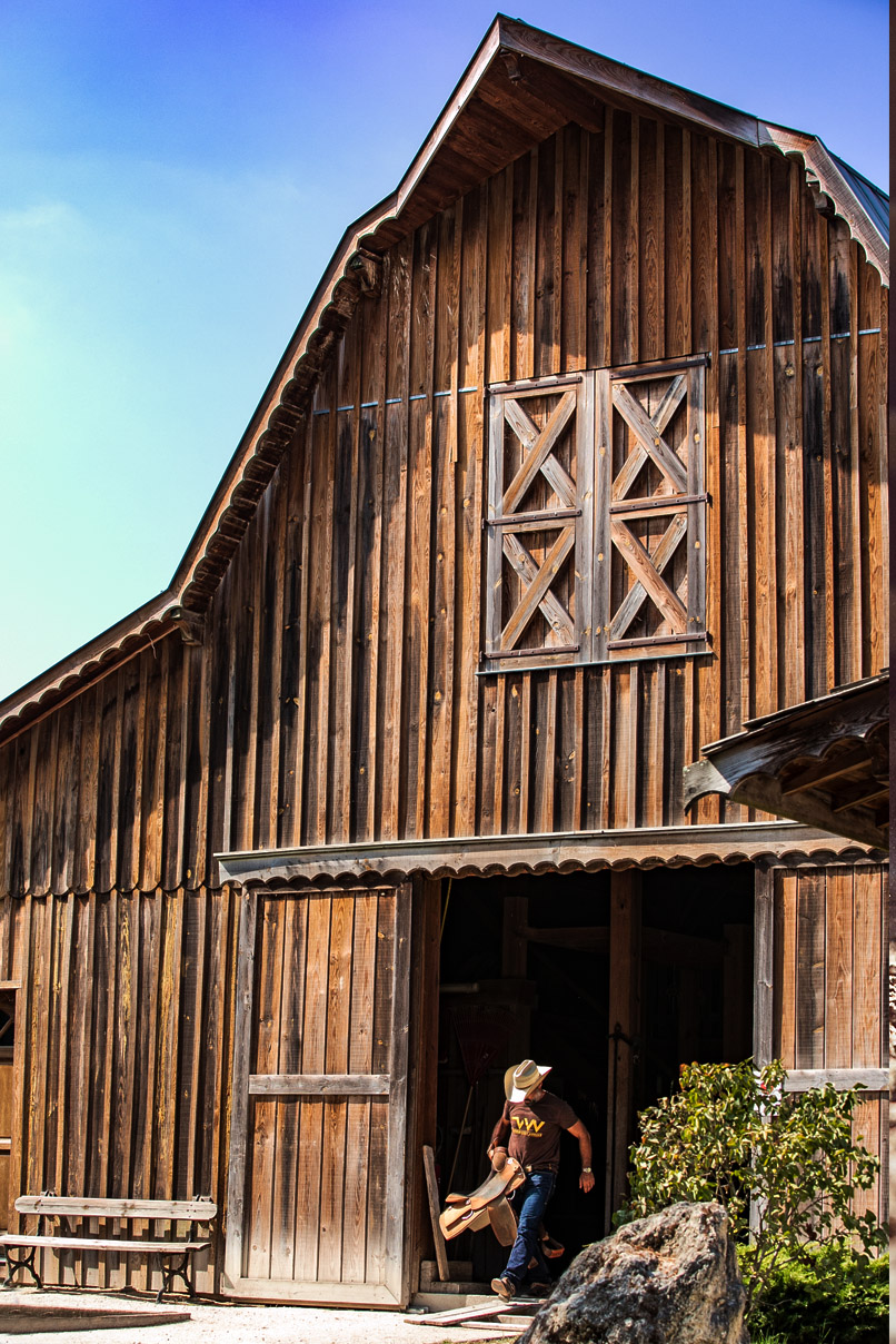 Barn ecuries Village Western